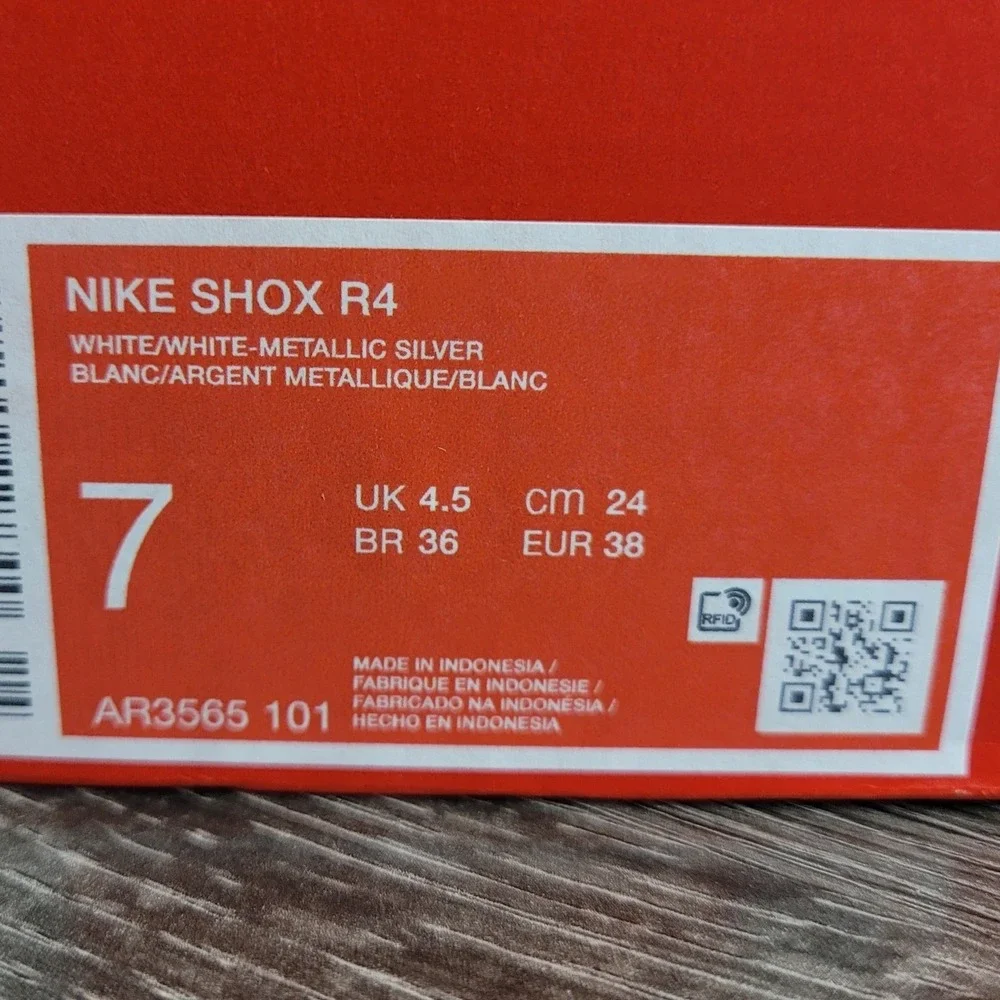 Nike shox r4